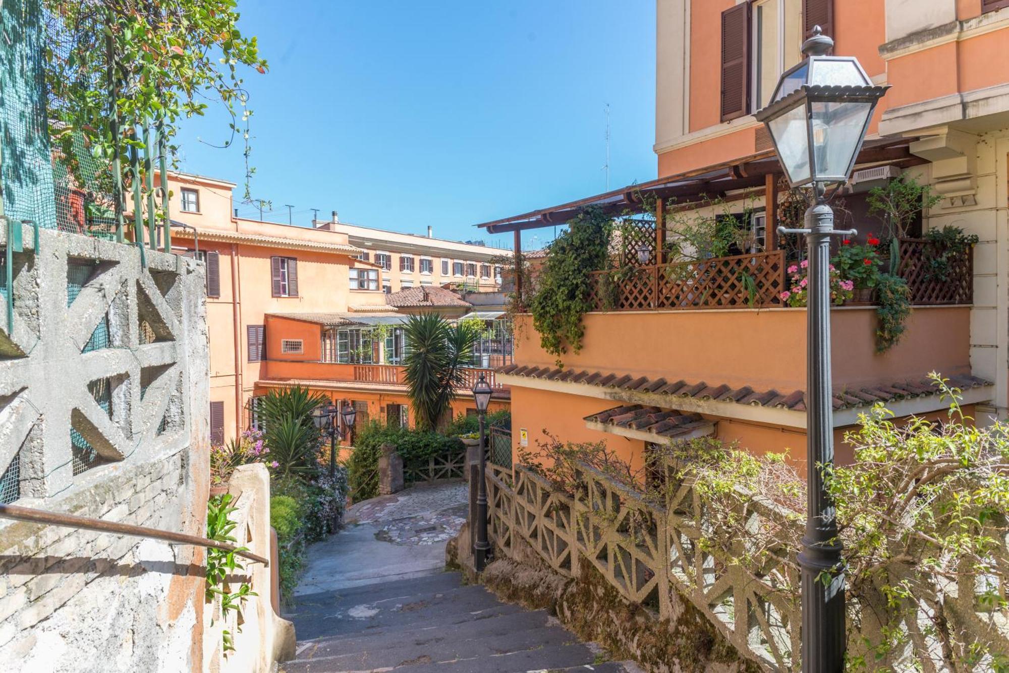 In Trastevere Village Apartment *